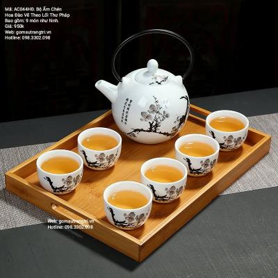 BỘ ẤM CHÉN HOA ĐÀO VẼ THEO LỐI THƯ PHÁP